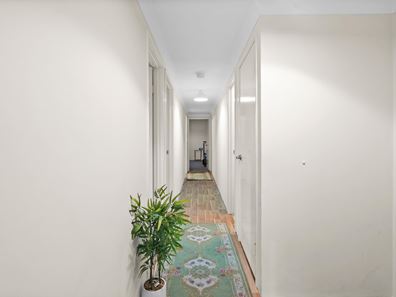 1/16 Cottage Street, Mandurah WA 6210