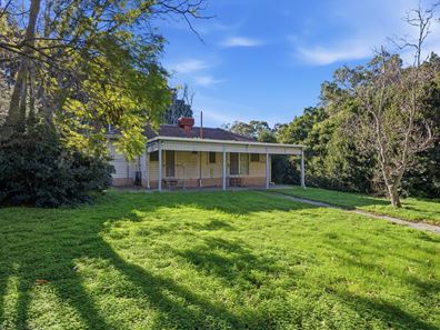 22 Medina Avenue, Medina WA 6167