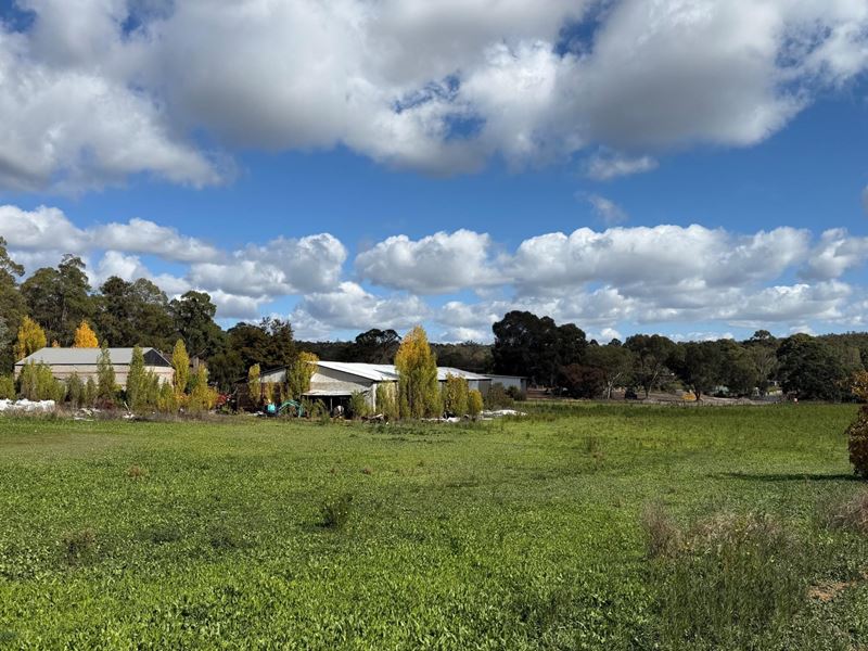 20 Sala Road, Pickering Brook