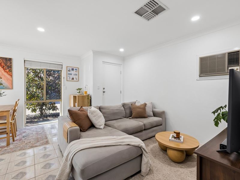 9/8 Hovea Court, Morley