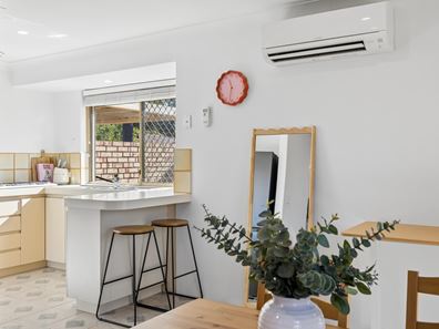 9/8 Hovea Court, Morley WA 6062