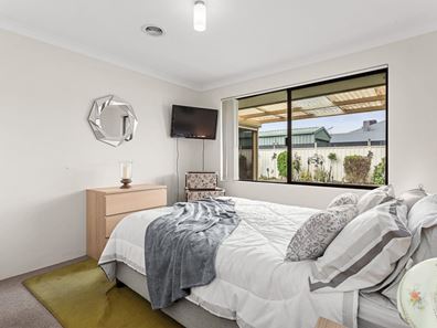 18 Aurora Entrance, High Wycombe WA 6057