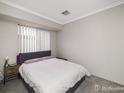 18 Maive Street, Byford WA 6122
