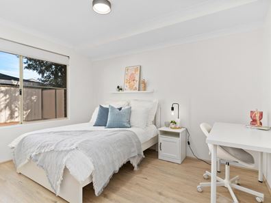 Room/3  17 Limonite Circuit, Forrestfield WA 6058