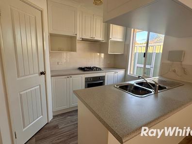 4 Wonich Fairway, Greenfields WA 6210