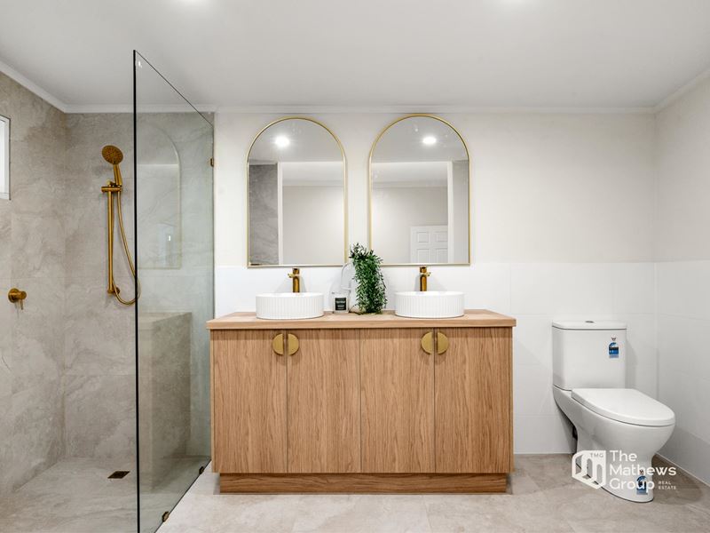 3018 Albany Highway, Mount Nasura WA 6112