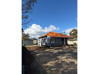 19 Collins Street, Wickepin WA 6370