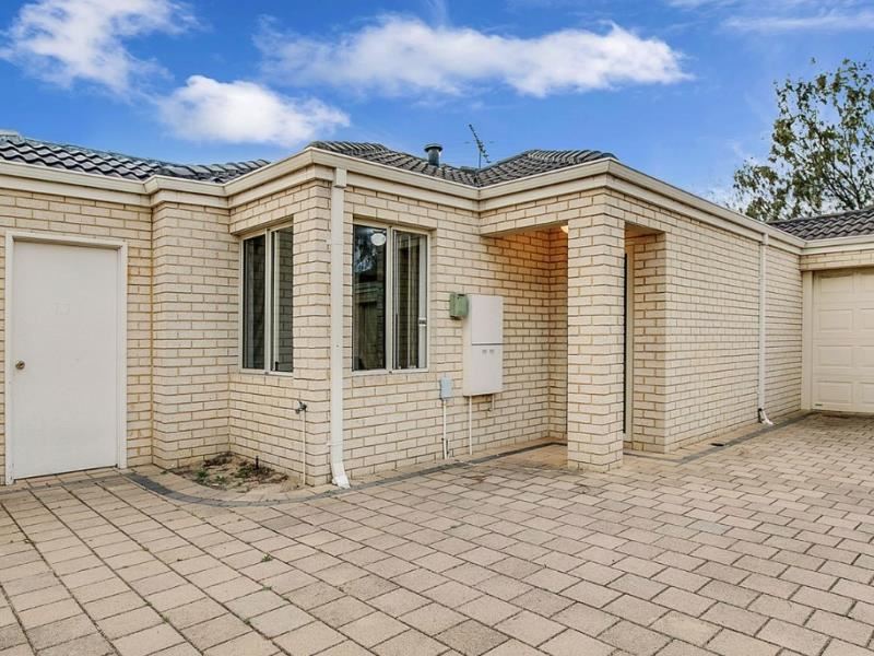 2/5 Emma Court, Currambine