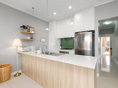 9 Howie Way, Caversham WA 6055
