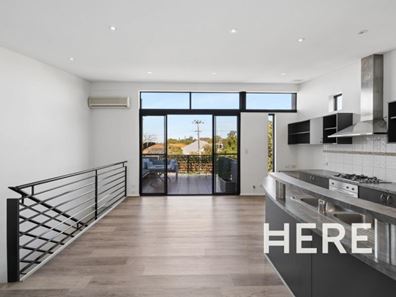 1/104 Scarborough Beach Road, Mount Hawthorn WA 6016
