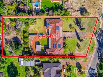 68 Fouracre Street, Waroona WA 6215