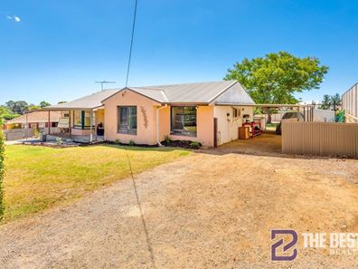 5 Clarence Road, Armadale WA 6112