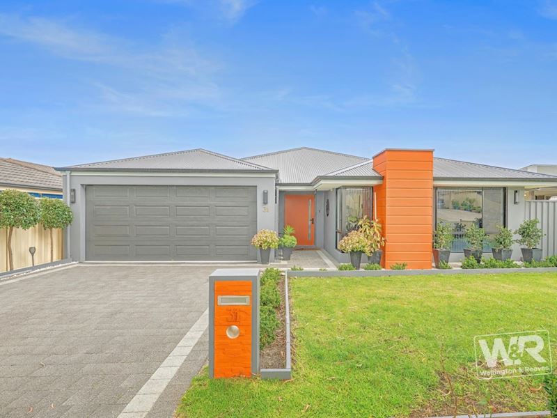 31 Donald Drive, Mckail WA 6330