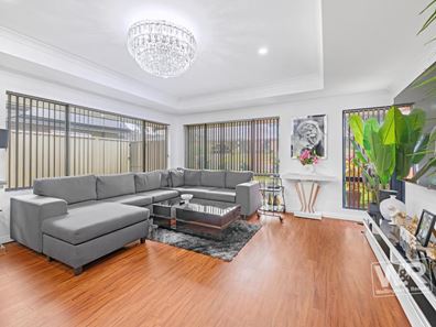 31 Donald Drive, Mckail WA 6330