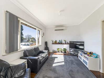 25 George  Street, York WA 6302