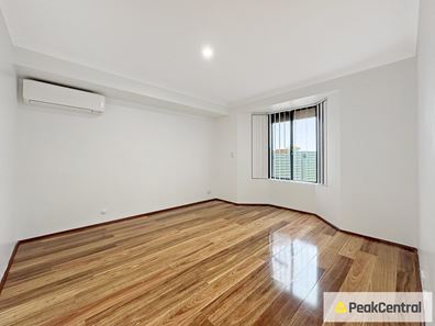 102 Warner Road, Parmelia WA 6167