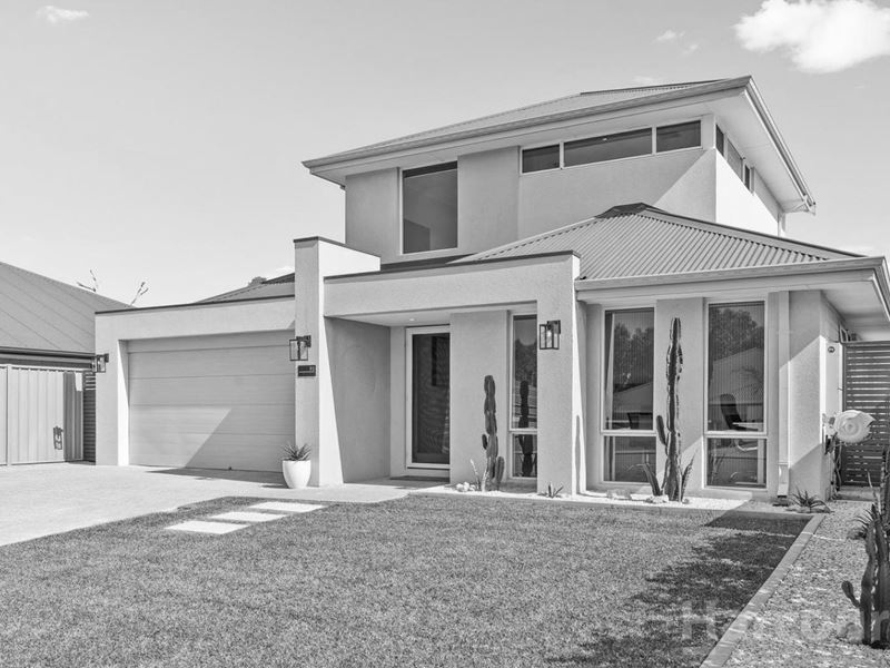 90 Hurlingham Loop, Meadow Springs