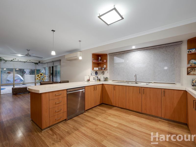 29 Pinegrove Mews, Currambine WA 6028