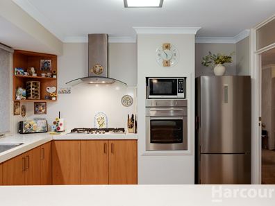29 Pinegrove Mews, Currambine WA 6028