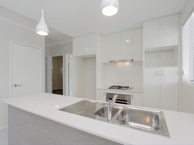 2/34 Loton Avenue, Midland WA 6056