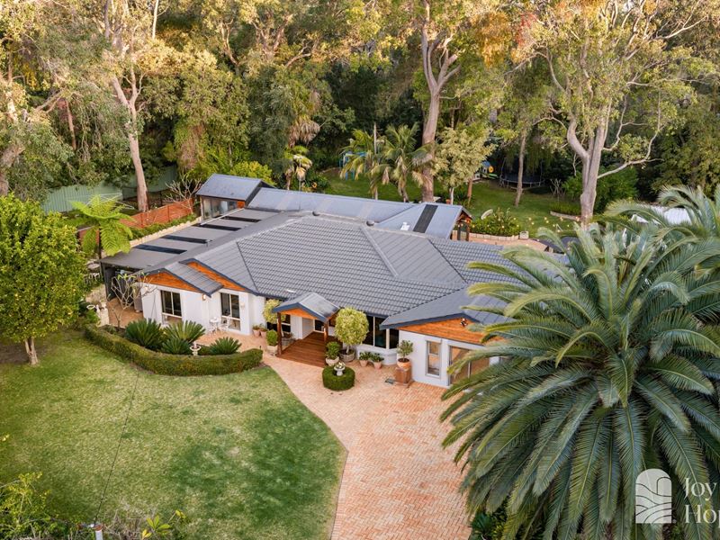 10 Decora Court, Wanneroo WA 6065