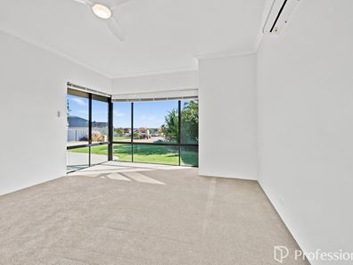 10 Nautical Lookout, Glenfield WA 6532