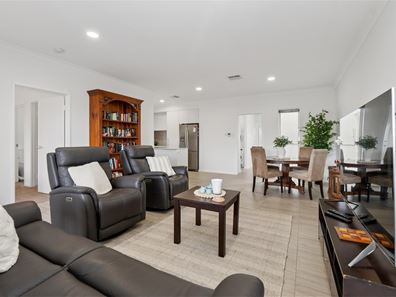 44 Crail Lane, Gnangara WA 6077