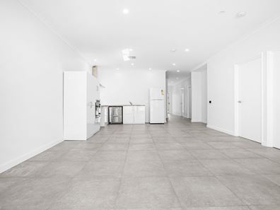 8C Stanmore Ct, Lynwood WA 6147