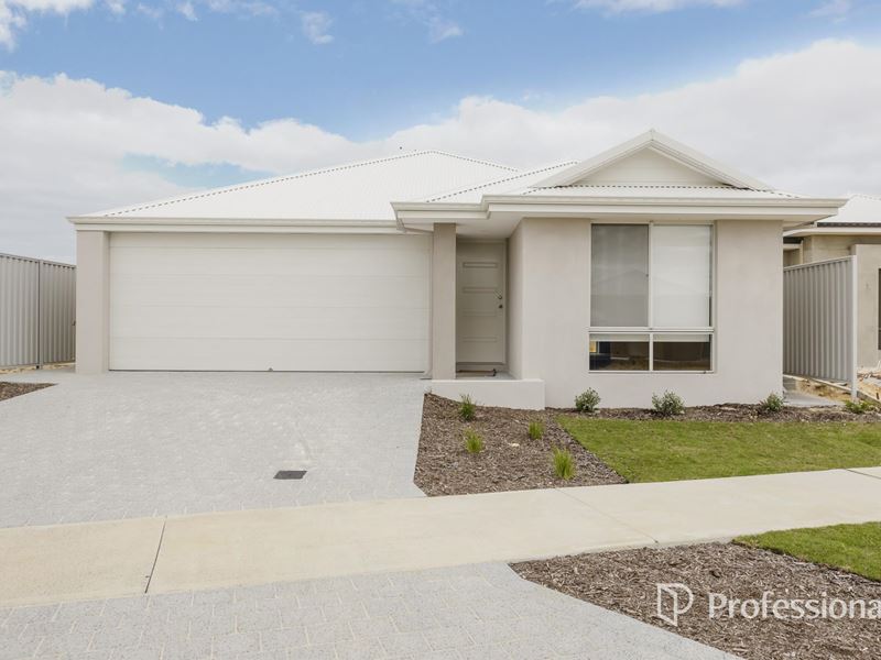 11 Currumbin Drive, Yanchep WA 6035