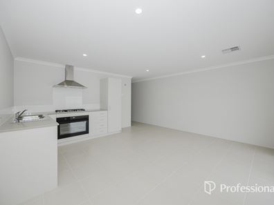 11 Currumbin Drive, Yanchep WA 6035