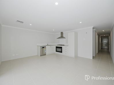 11 Currumbin Drive, Yanchep WA 6035