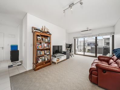 42/59 Breaksea Drive, North Coogee WA 6163