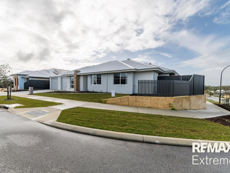 13 Glimmer Road, Eglinton WA 6034