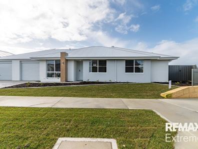 13 Glimmer Road, Eglinton WA 6034