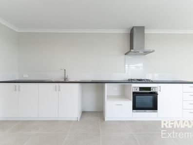 13 Glimmer Road, Eglinton WA 6034