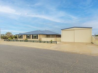 14 Pethick Loop, Green Head WA 6514