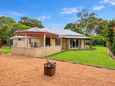 10 Crana Place, Karawara WA 6152