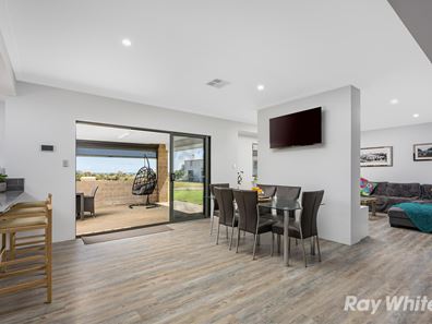 302 Eliza Shaw Drive, White Peak WA 6532