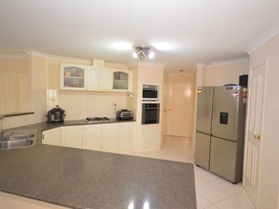 41 Lord Hobart Drive, Madora Bay WA 6210