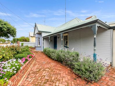 210 Wellington  Street West, Northam WA 6401