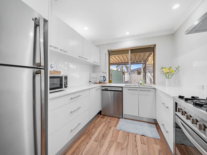 6A Crawley Grove, Heathridge WA 6027