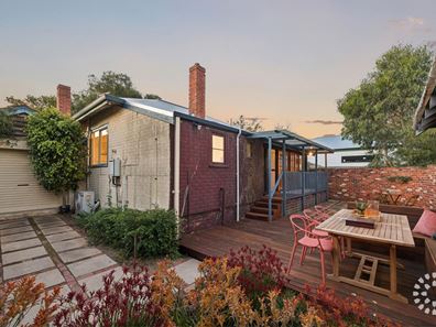 51 Snook Crescent, Hilton WA 6163