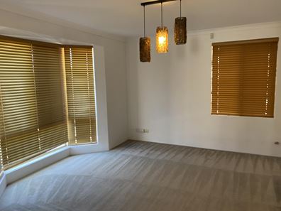 15 Maitland Place, Thornlie WA 6108