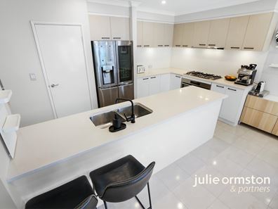 9 Cosimo Drive, Woodvale WA 6026