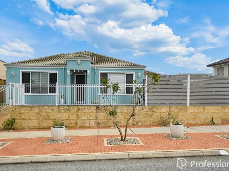 25 Altrincham Grove, Butler WA 6036