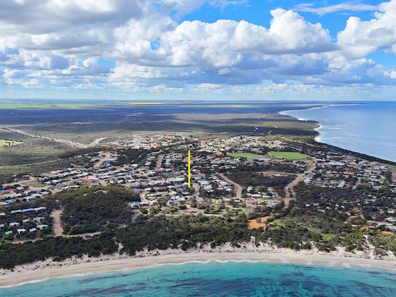 2 Leata Street, Hopetoun WA 6348