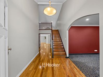 17 Hornibrook Road, Dalyellup WA 6230
