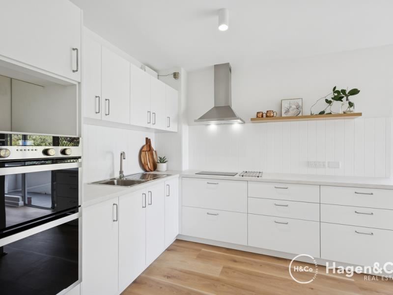 1/306 West Coast Highway, Scarborough WA 6019