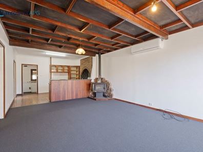 6 Mary Street, Collie WA 6225