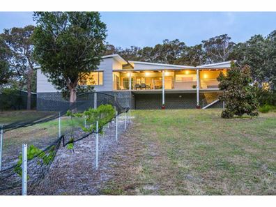 61 MacLaren Drive, Yallingup WA 6282